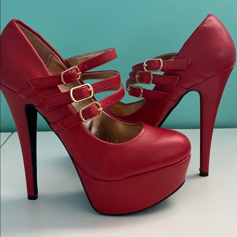 Red Stiletto Heels 👠